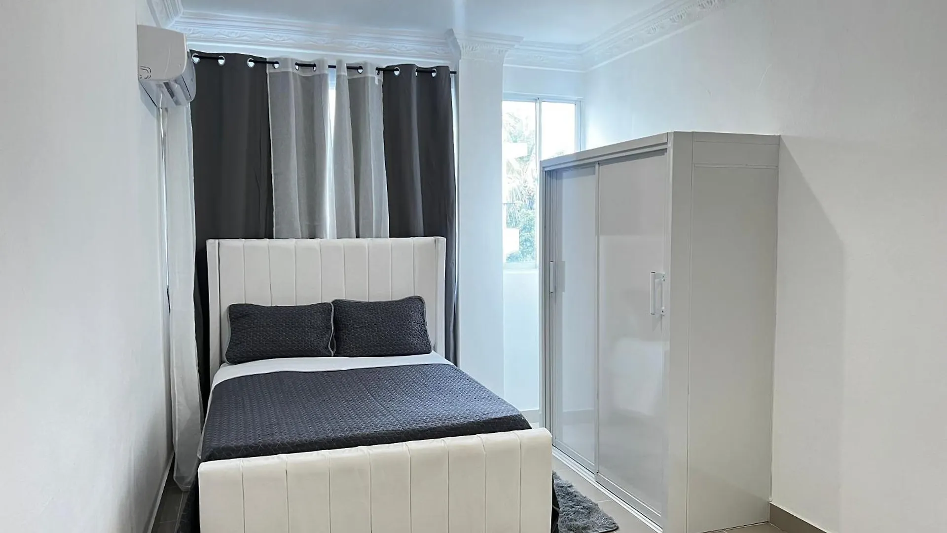 Luxury Royalty Apartman Barahona