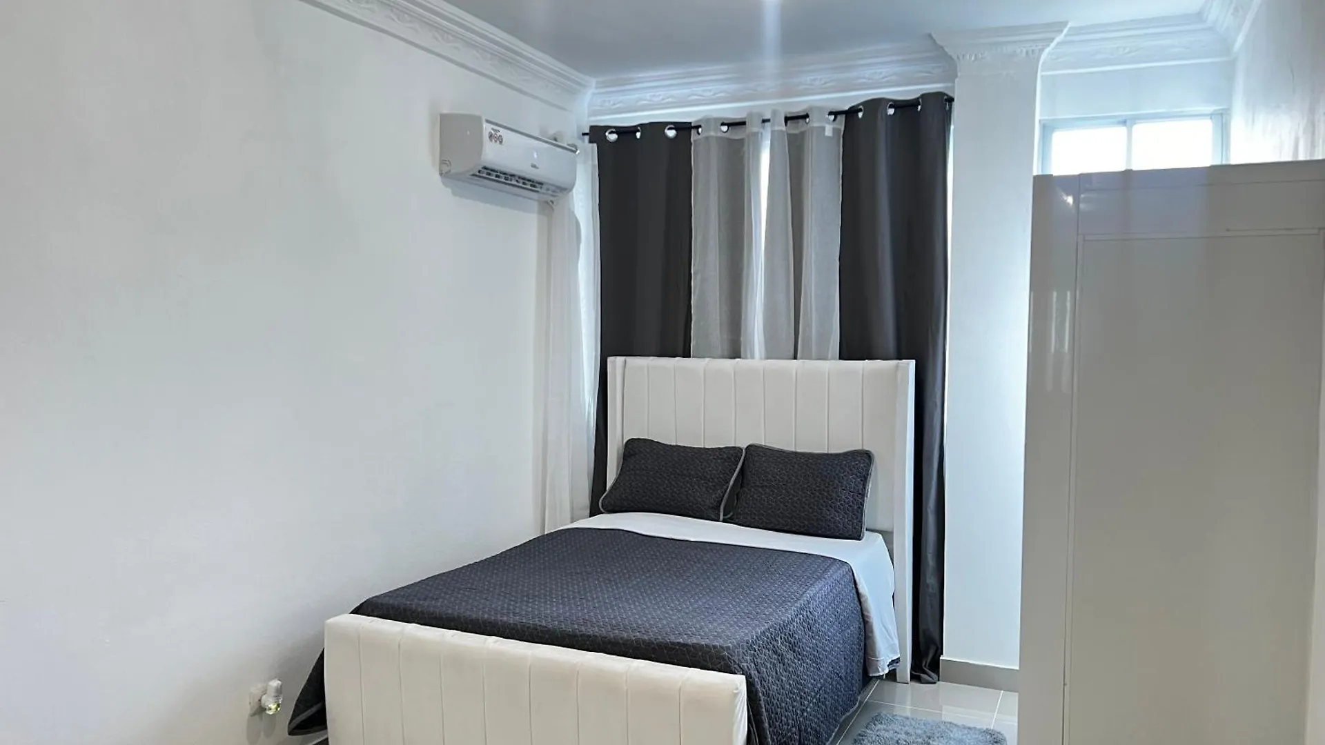 Luxury Royalty Apartman Barahona